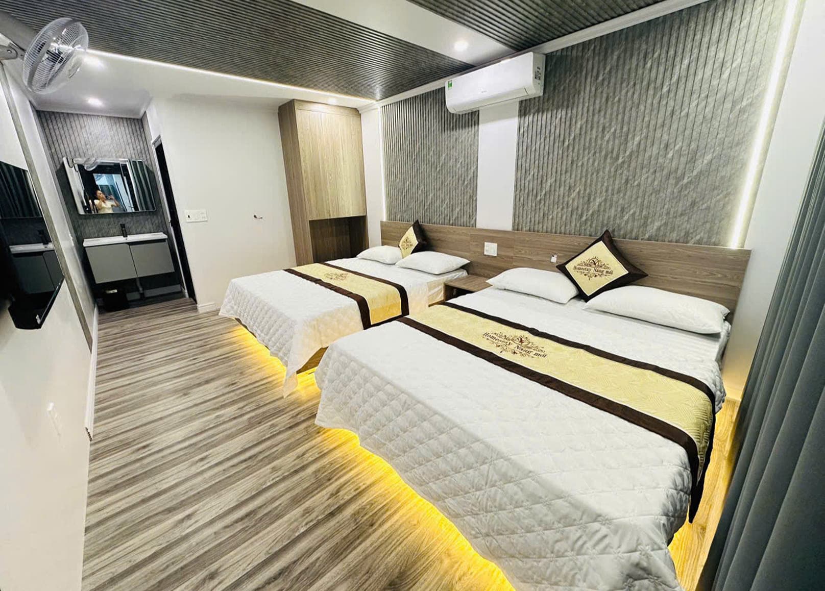 https://cms.homesworld.vn/wp-content/uploads/2026/05/15052263233450005538.jpg