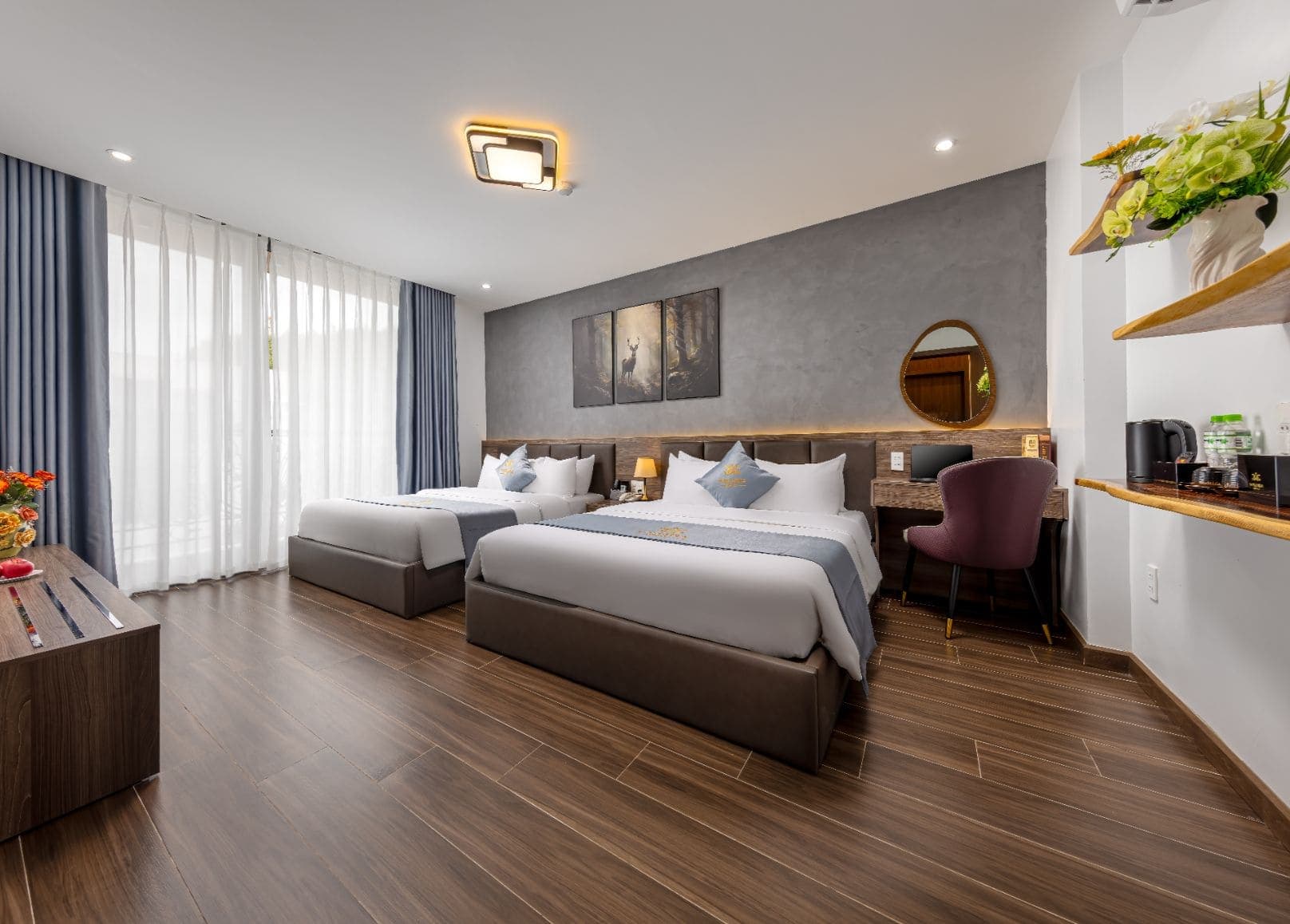 https://cms.homesworld.vn/wp-content/uploads/2026/05/Deluxe-Triple-1.jpg